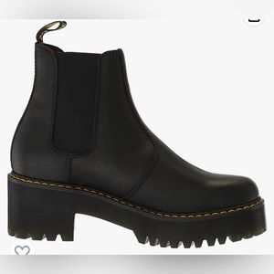 Dr. Martens Women's Rometty Fashion Boot, Black, 9